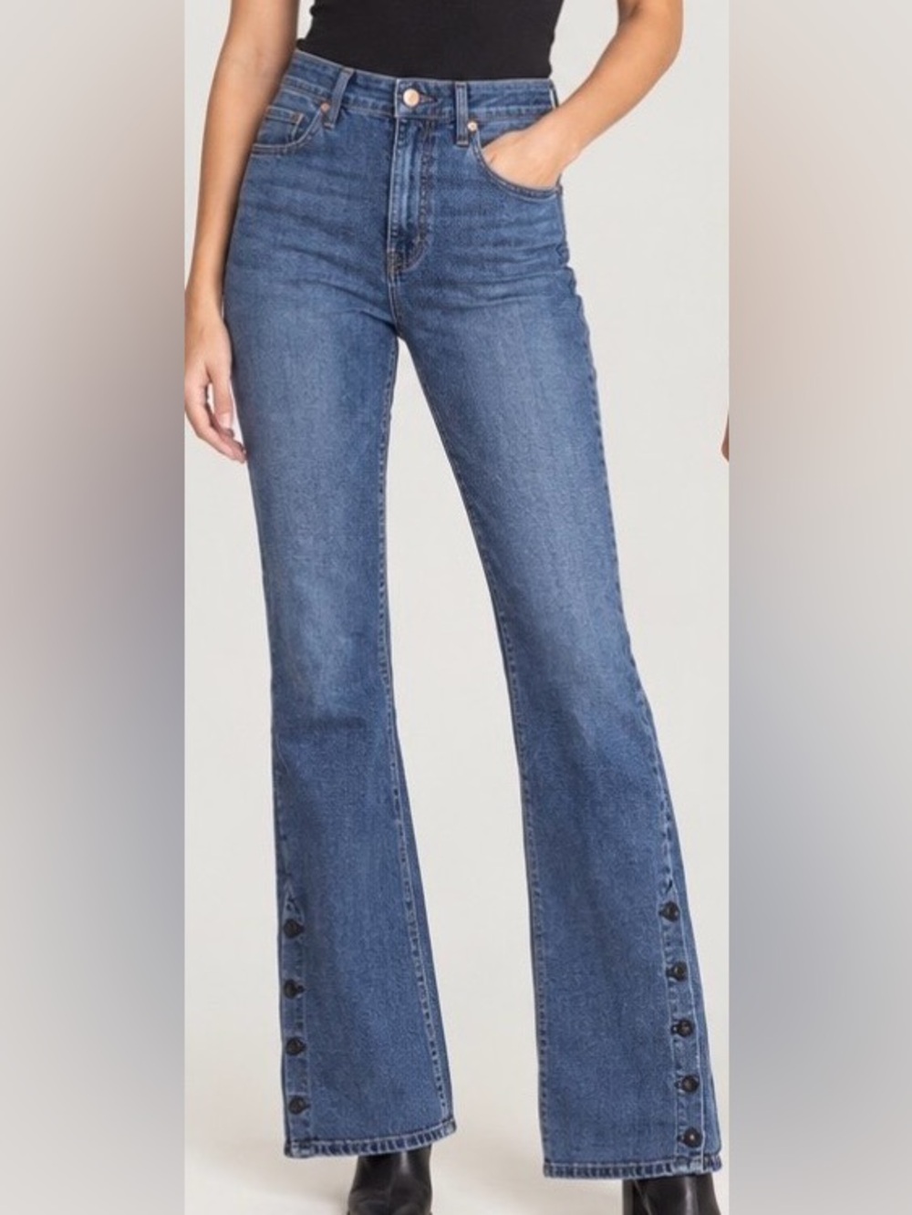 Pilcro High-Rise Indigo Booycut Jeans size 29